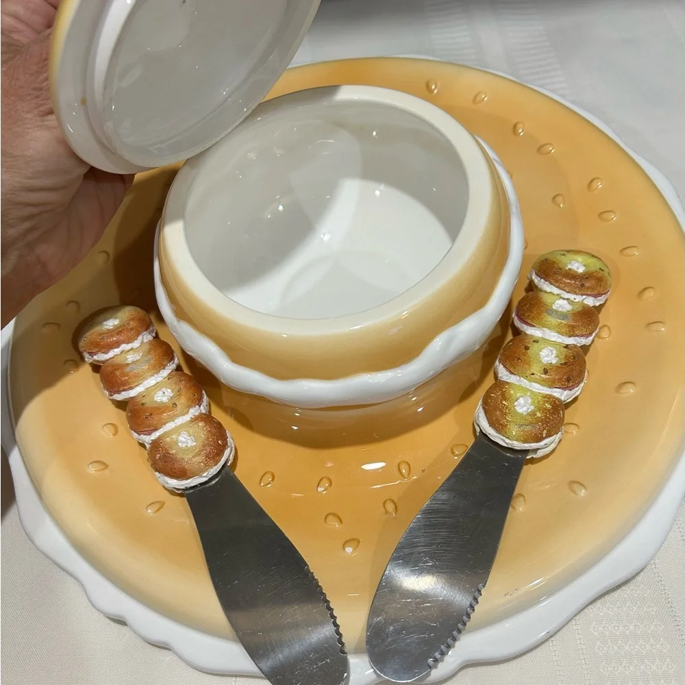 Ceramic Bagel Dish Set - Picture 2 of 6